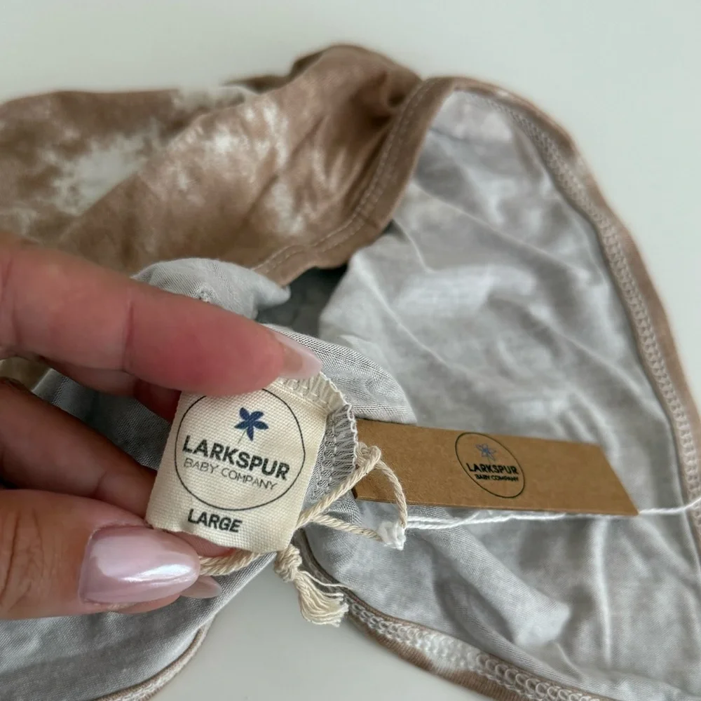 LARKSPUR BABY COMPANY bonnet